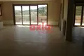 Hotel 484 m² in Nea Peramos, Greece