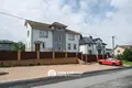 Haus 8 zimmer 535 m² Tarasava, Belarus