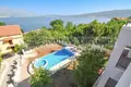 Villa de 4 dormitorios 260 m² Bijela, Montenegro