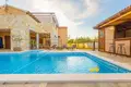 Casa 6 habitaciones 256 m² Opcina Svetvincenat, Croacia