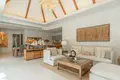 Complejo residencial Complex of single-storey villas with swimming pools in a prestigious area, Phuket, Thailand
