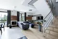 Дом 5 комнат 232 м² Варшава, Польша