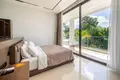 Вилла 4 спальни 1 600 м² Tegalinggah, Индонезия