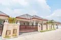 Villa de 5 habitaciones  Pattaya City, Tailandia