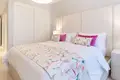 Wohnung 3 Schlafzimmer 185 m² Estepona, Spanien