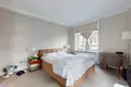 2 bedroom apartment 9 m² London, United Kingdom