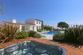 villa de 3 chambres 310 m² France, France
