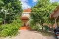 Dom 4 pokoi 1 559 m² Siem Reap, Kambodża