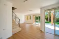 Residential quarter Superbe rez de jardin 5 pieces a raanana