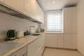 2 bedroom apartment 90 m² Marbella, Spain