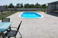 Casa 4 habitaciones 225 m² Kastel Novi, Croacia