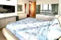Piso independiente 3 habitaciones 132 m² Na Kluea, Tailandia
