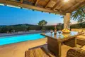 4-Schlafzimmer-Villa 315 m² Grad Sibenik, Kroatien