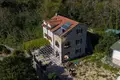 Casa 6 habitaciones 230 m², Montenegro
