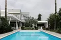 Villa de 6 chambres 697 m² Koinoteta Pyrgou Lemesou, Chypre