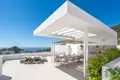 Mieszkanie 3 pokoi 275 m² Marbella, Hiszpania