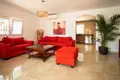 Villa de tres dormitorios 232 m² Alfaz del Pi, Španjolska