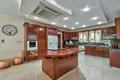 5 bedroom house 575 m² Agios Tychonas, Cyprus