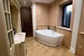 House 540 m² Uhryniv, Ukraine