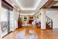 Haus 4 Schlafzimmer 500 m² Dos Hermanas, Spanien