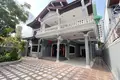 Villa 10 rooms 729 m² in Sangkat Boeng Keng Kang Ti Muoy, Cambodia