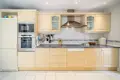 4 bedroom house 326 m² Artola, Spain