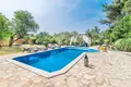 Villa de 4 dormitorios 175 m² Pola, Croacia