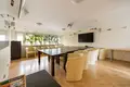 Commercial property 10 rooms 380 m² in Warsaw, Poland