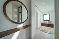 Villa mit 2 Schlafzimmern 185 m² Tivat, Montenegro