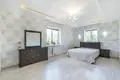 Dom wolnostojący 211 m² Chaciezyna, Białoruś