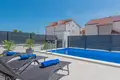 Dom 4 pokoi 179 m² Grad Vodice, Chorwacja