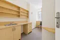 Коммерческое помещение 3 комнаты 65 м² в Варшаве, Польша