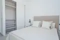 Mieszkanie 3 pokoi 100 m² Torrevieja, Hiszpania