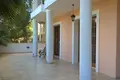Casa 5 habitaciones 580 m² Moniatis, Chipre