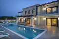 4 bedroom house 292 m² Αlmyrida, Greece