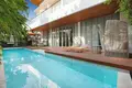 3 bedroom apartment 491 m² Si Sunthon, Thailand