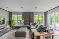 Mieszkanie 4 pokoi 145 m² Warszawa, Polska