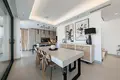 Haus 4 Schlafzimmer 316 m² Dos Hermanas, Spanien