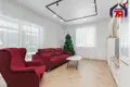 Casa de campo 7 habitaciones 255 m² en Ozyaritska Slabadski rural council, Belarús