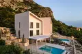4 bedroom Villa 400 m² Tudorovici, Montenegro