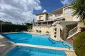 villa de 5 chambres 900 m² Mouttagiaka, Chypre