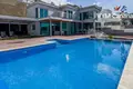 3-Schlafzimmer-Villa 215 m² Adeje, Spanien