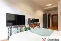 Mieszkanie 3 pokoi 80 m² Miasto Stołeczne Praga, Czechy