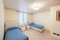 4 bedroom Villa 223 m² San Felice del Benaco, Italy