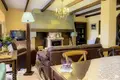 Chalet 1 995 m² Aigues, Spanien