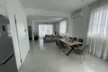 Mieszkanie 3 pokoi 140 m² w Nikozja, Cypr