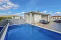 Dom 5 pokojów 270 m² Okrug Donji, Chorwacja