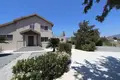 3-Schlafzimmer-Villa 250 m² in Parekklisia, Zypern