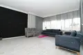 Mieszkanie 4 pokoi 165 m² Muratpasa, Turcja