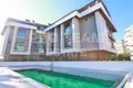 Szeregowiec 2 pokoi 70 m² Konyaalti, Turcja
